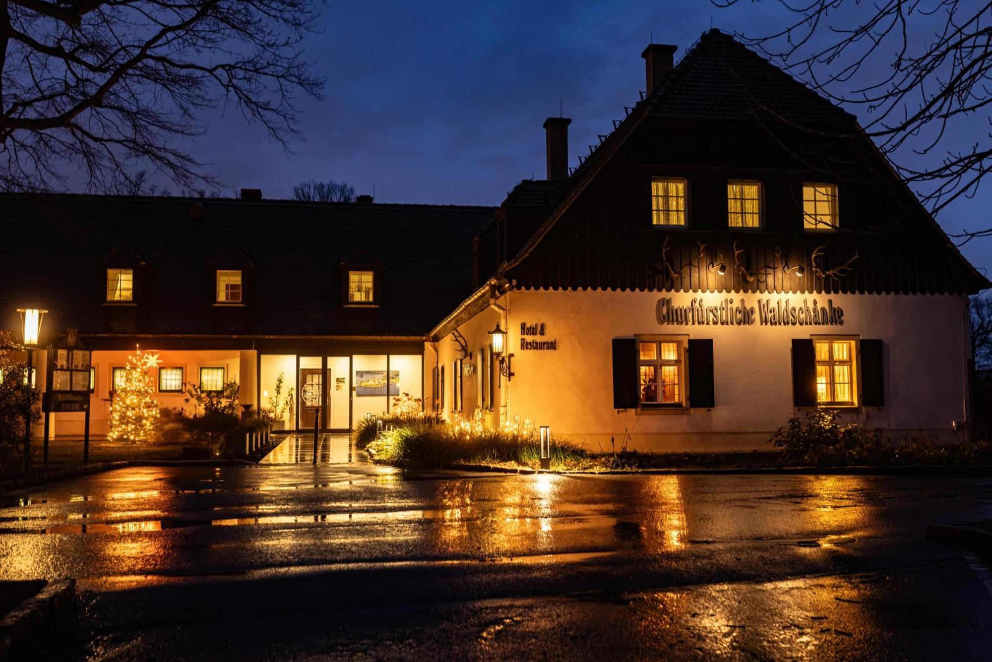 Churfuerstliche Waldschaenke Moritzburg Buitenkant foto